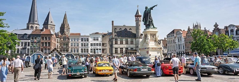 Vrijdagmarkt Square